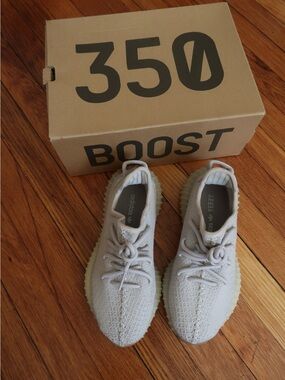 adidas Yeezy Boost 350 V2 - Cream